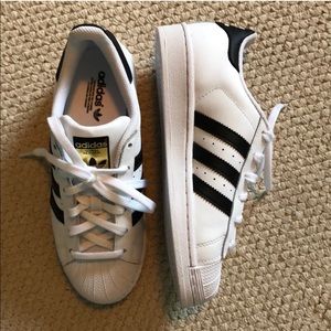 Adidas Superstar Sneakers